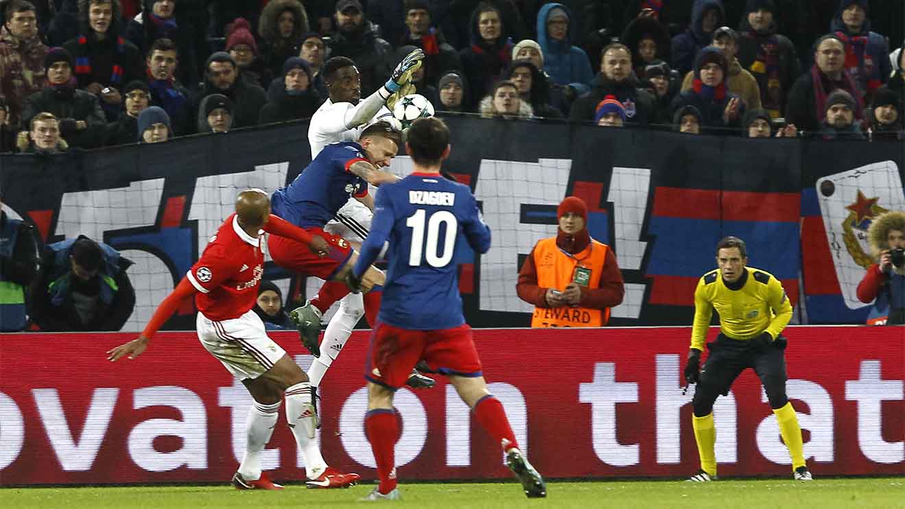 Bruno Varela em ação contra o CSKA