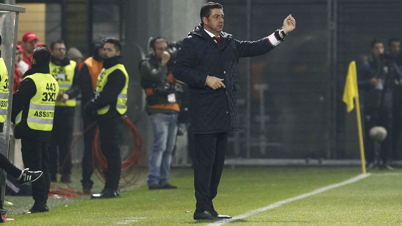 Rui Vitória no jogo com o CD Tondela