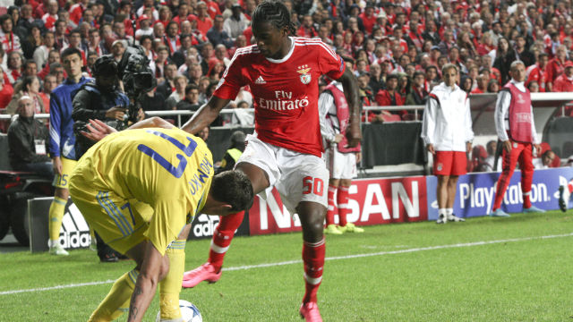 Nélson Semedo no jogo com o Astana