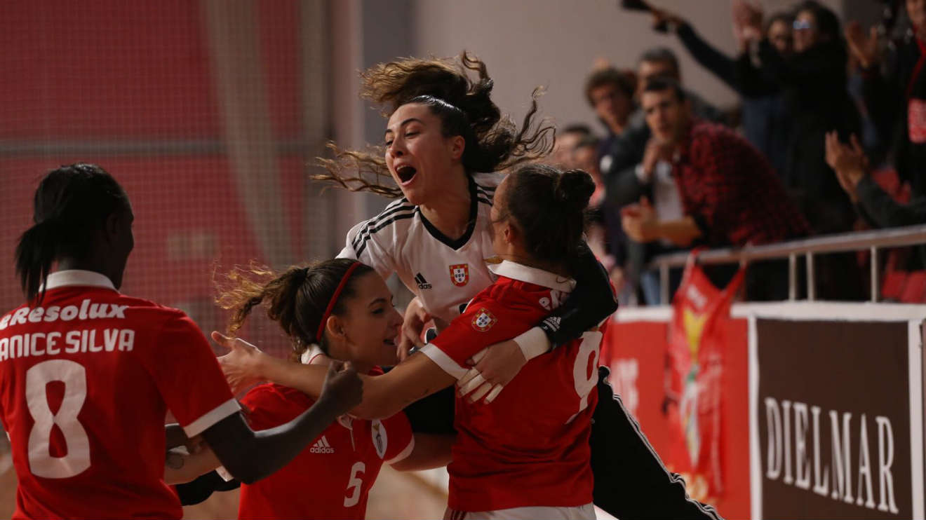 Dérbi em Futsal Feminino