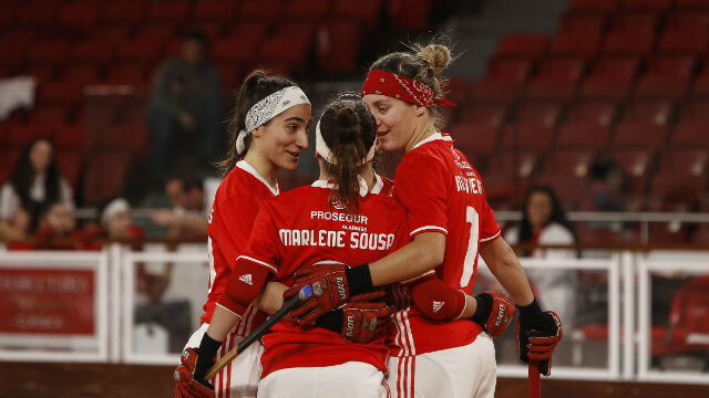 Equipa feminina de hóquei em patins