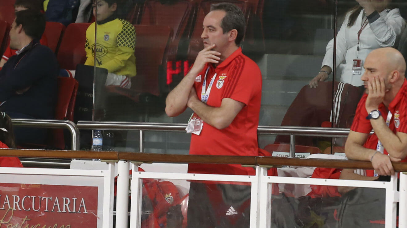 Técnico Paulo Almeida