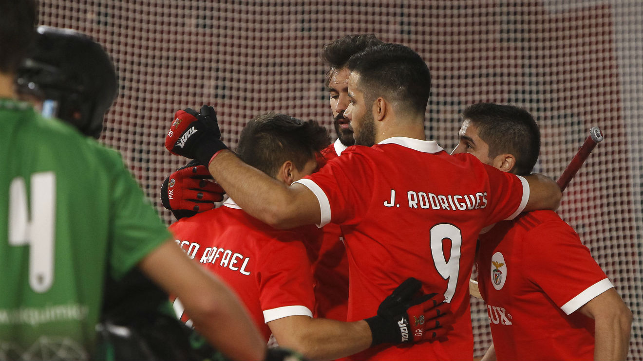 Festejos do grupo com o Valongo