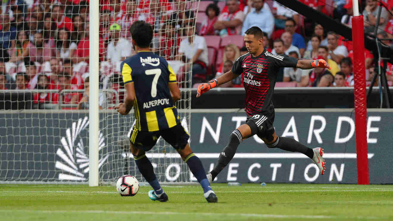 Odysseas Fantastic Atmosphere Sl Benfica