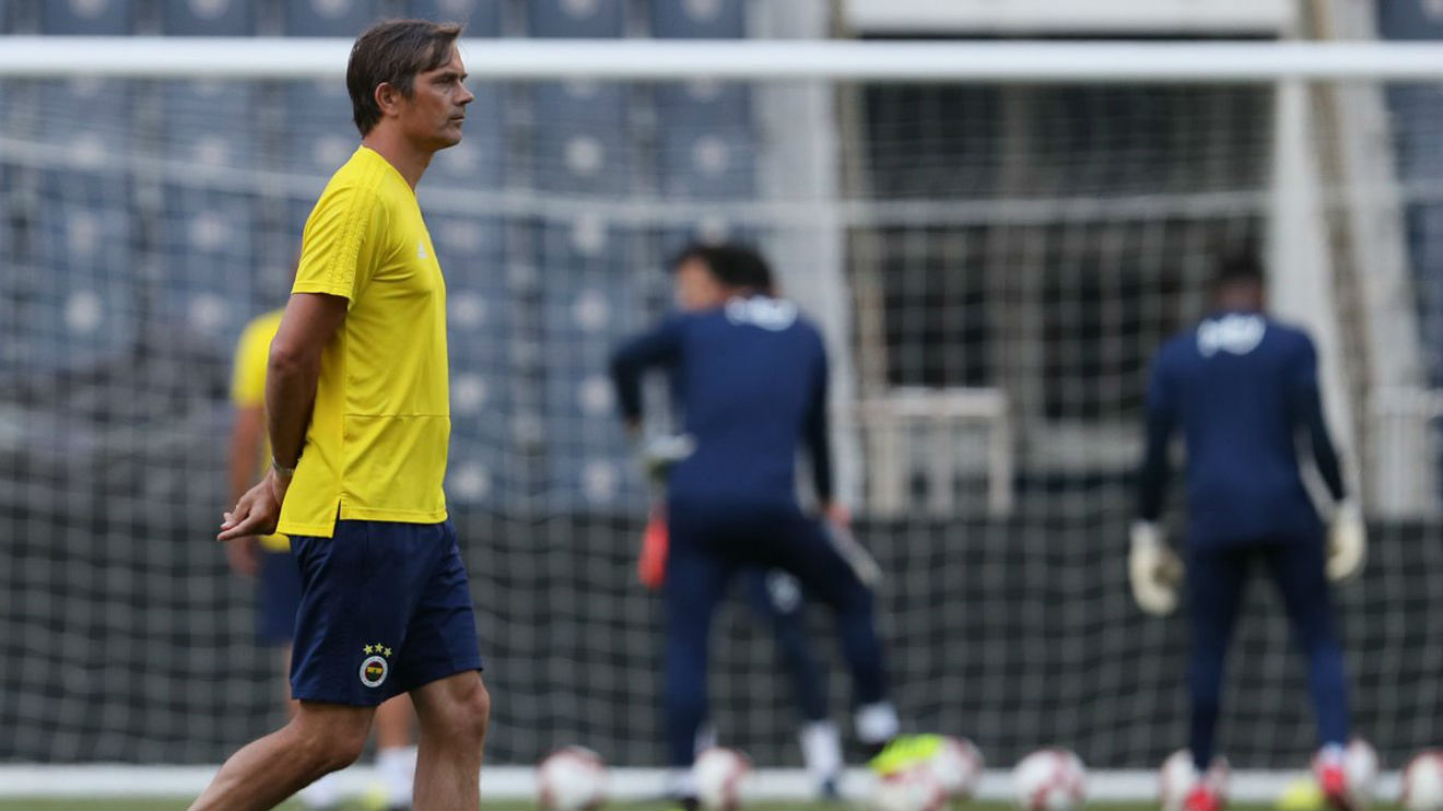 Phillip Cocu Benfica Is A High Level Team Sl Benfica