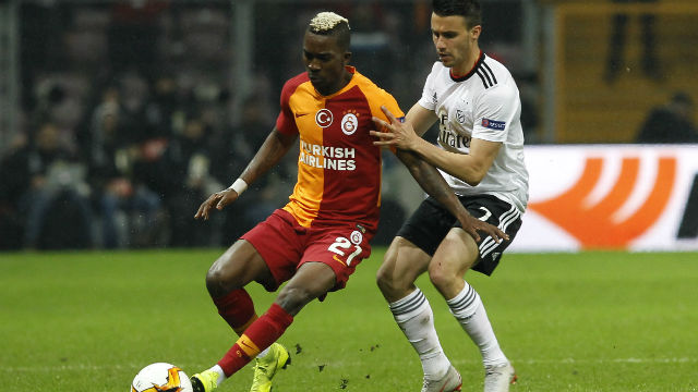 Onyekuru com Corchia