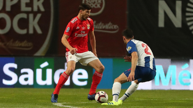 R&#250;ben Dias