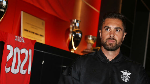 Jardel renova até 2021