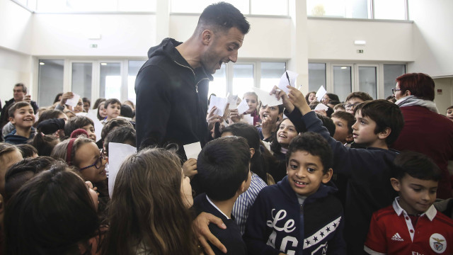 Samaris visita escola em Braga