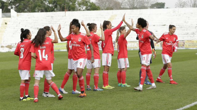 Equipa feminina de Futebol