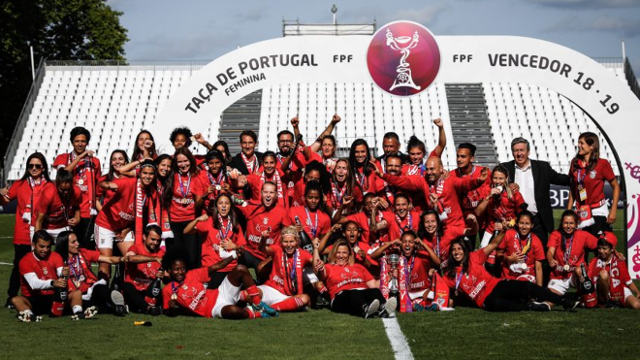 Festejos da equipa de futebol feminino
