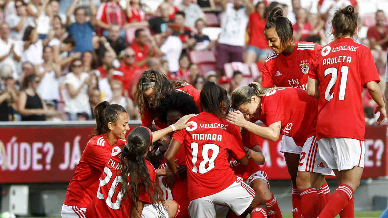 equipa-feminina-futebol