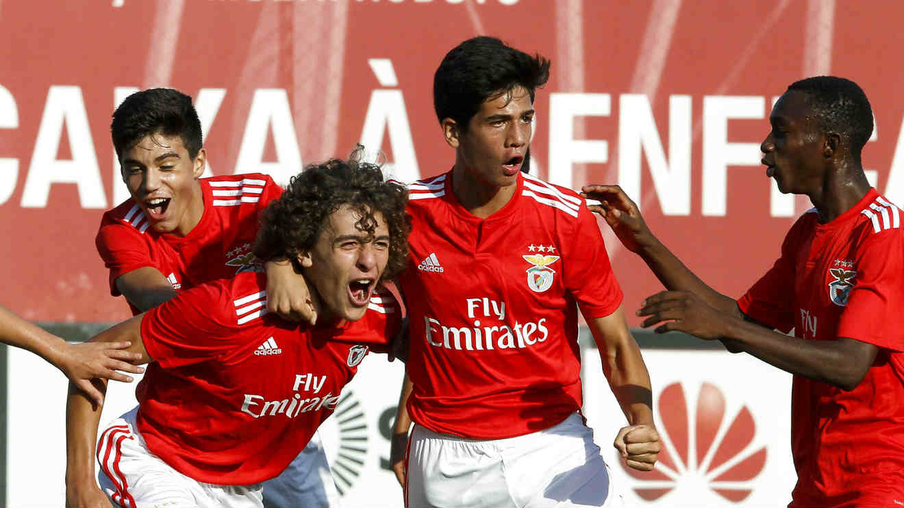 Iniciados-derbi