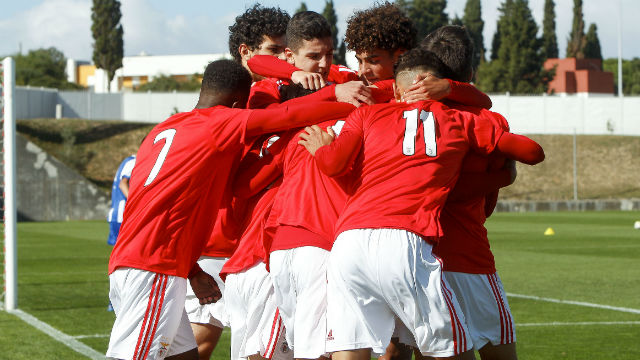 Festejos da equipa de Juvenis do Benfica 