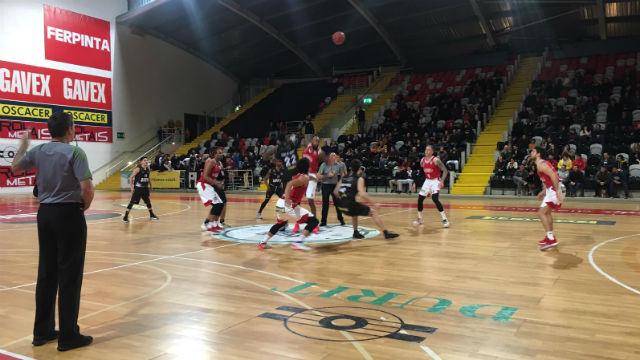 Ovarense Benfica Basquetebol Lpb Cronica Sl Benfica