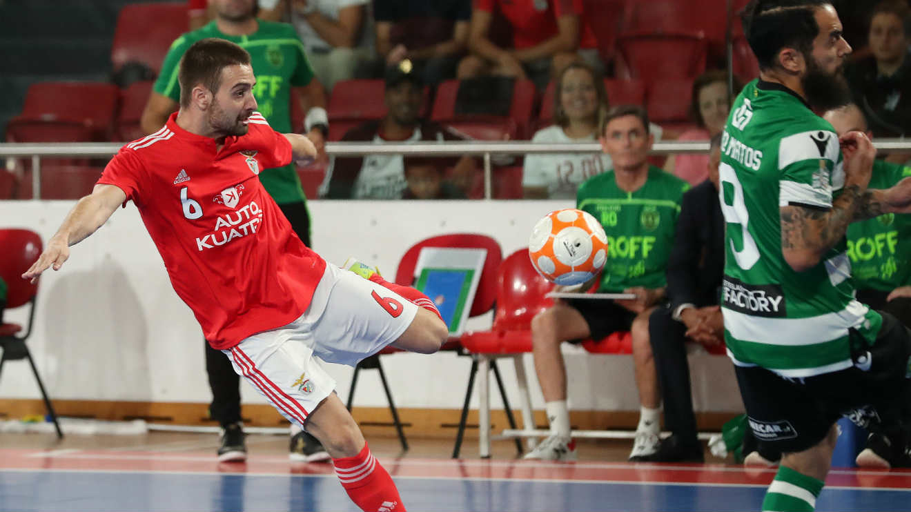 Tiago Brito no Benfica-Sporting