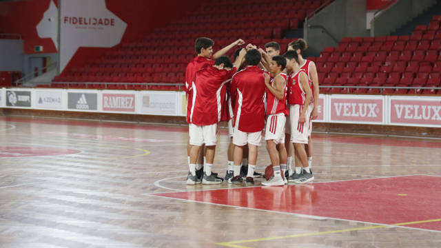 Sub-16 de basquetebol