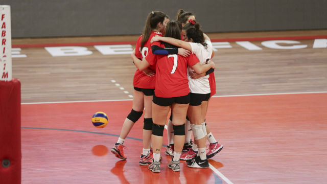 Equipa feminina de voleibol