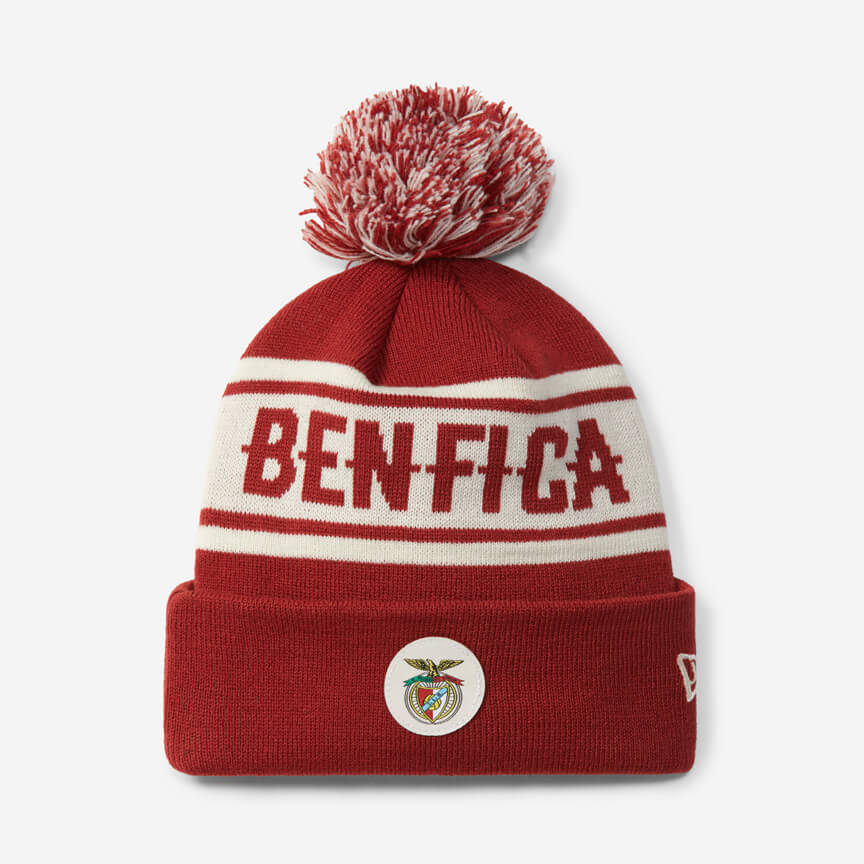 Gorro Burdeos con Pompon y Emblema Vintage Benfica