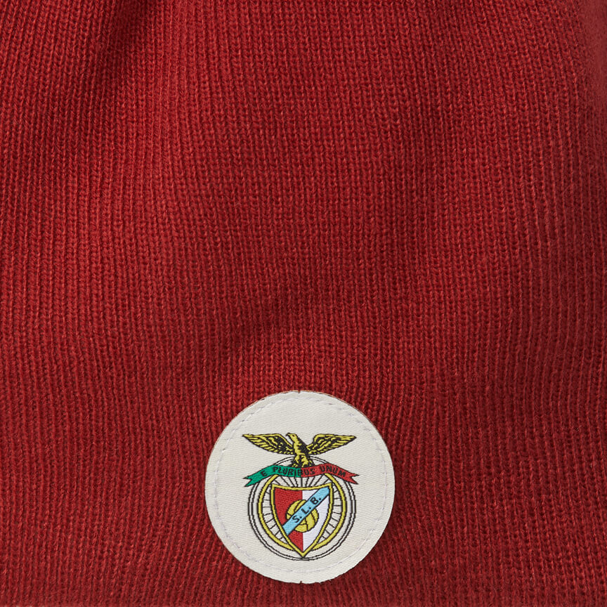Gorro Reversible Burdeos con Emblema Vintage Benfica